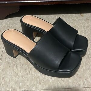 Abercrombie & Fitch Zelta Slipper Heels